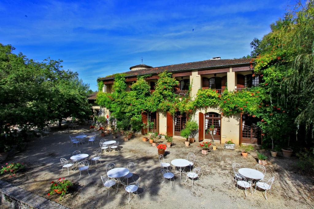 Auberge de L'Étang Bleu Vieux-Mareuil Habitación foto